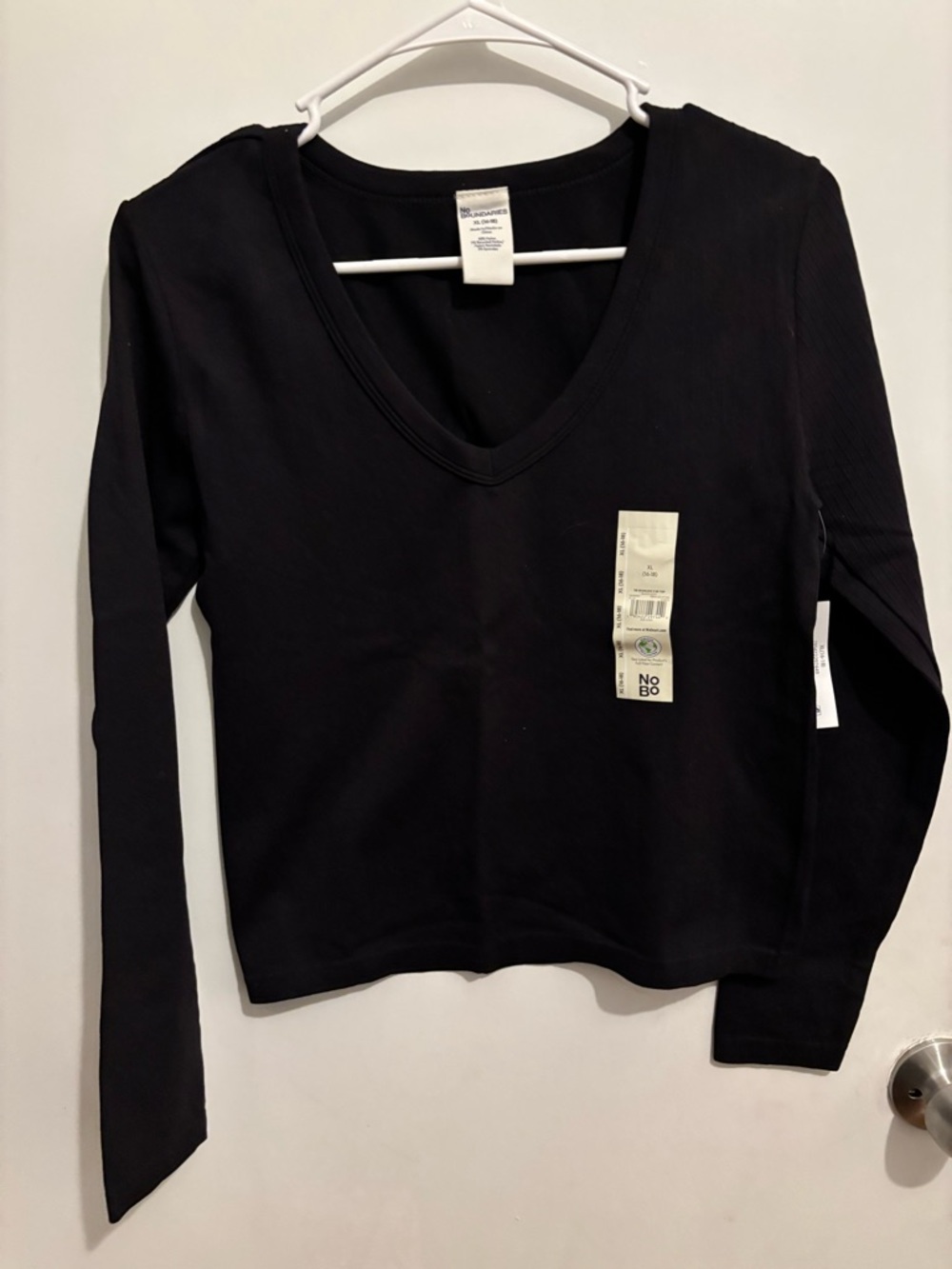 No Boundaries Black V-Neck Long Sleeve Top